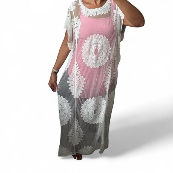 Cream Lace Beach Coverup Swim - Picture 4 of 4